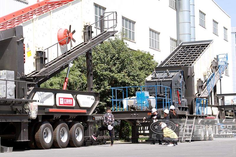 紅星大型建筑垃圾粉碎機(jī)客戶考察